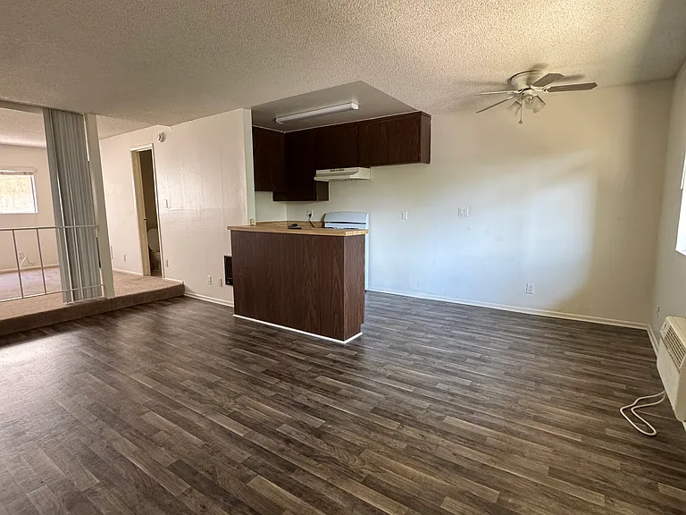 Sherman Oaks Country LLC — Photo 6