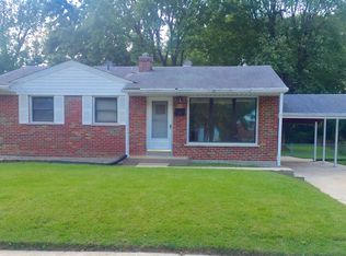 12 Blackberry Dr, Saint Charles, MO 63301