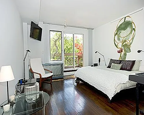 Sold by Olshan Realty | media 2