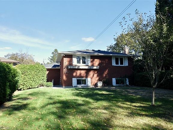 3rd image of 5 Rogers Rd
