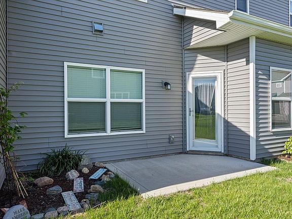 3rd image of 3419 NW Stratford Ln