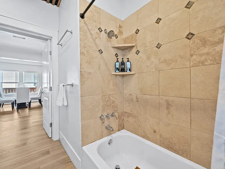 16 Delmar St — Photo 31