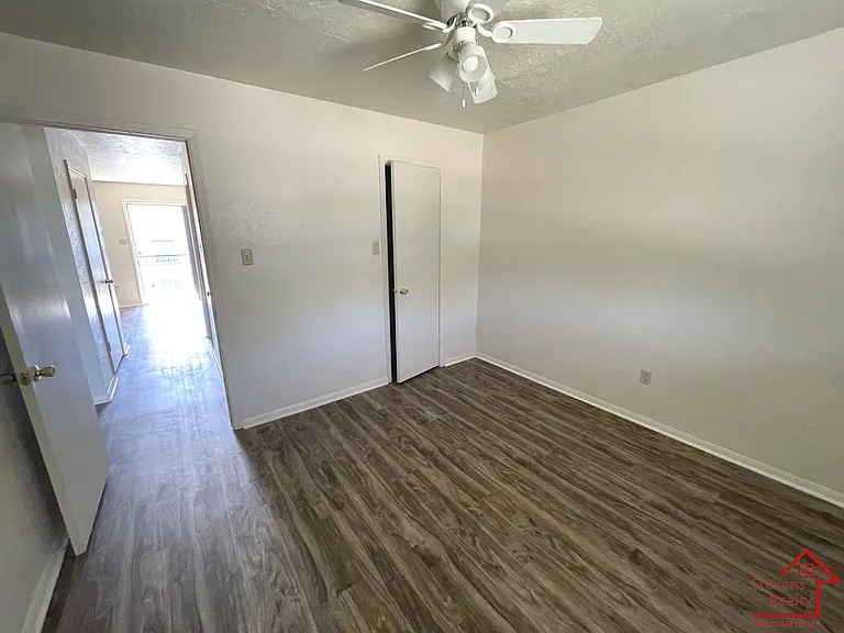 Amber Apartments — Photo 57
