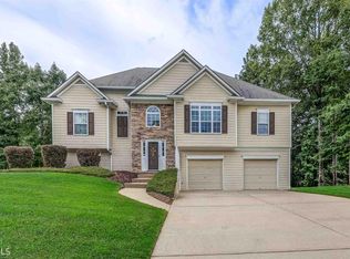 17 Safe Harbor Dr, Dallas, GA 30157