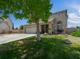 5724 Saint Laurent Dr, Palmdale, CA 93552