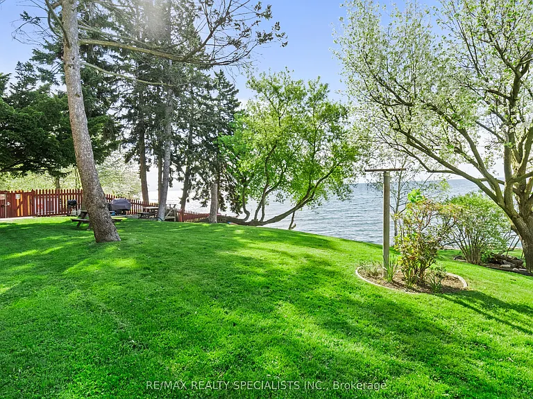 2697 Lake Shore Blvd W #25 — Photo 34