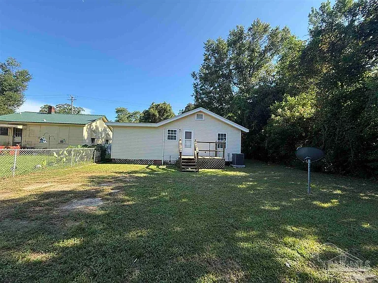 3002 W Brainerd St — Photo 11