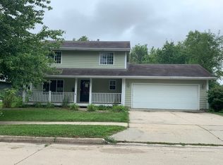 1424 W Washington St, Winterset, IA 50273