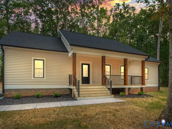 21 Holman Mill Rd, Farmville, VA 23901