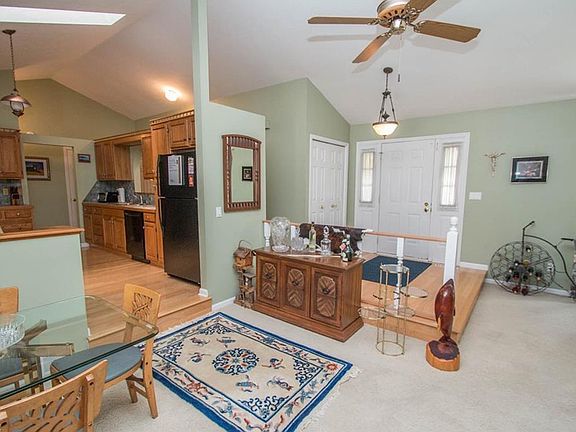 2nd image of 3190 Sweetwater Dr