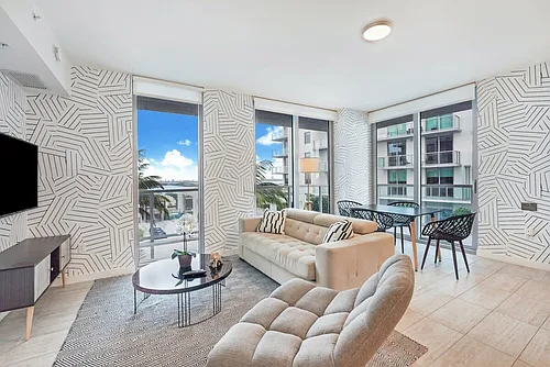 3900 Biscayne Blvd Photo 1