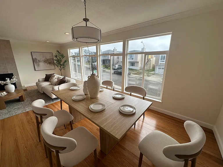 201 Springdale Dr — Photo 2