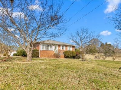 1008 W King St, Hillsborough, NC, 27278