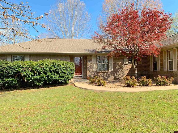 3rd image of 2503 Russell Ln