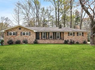 6428 Melrose Dr, Douglasville, GA 30134