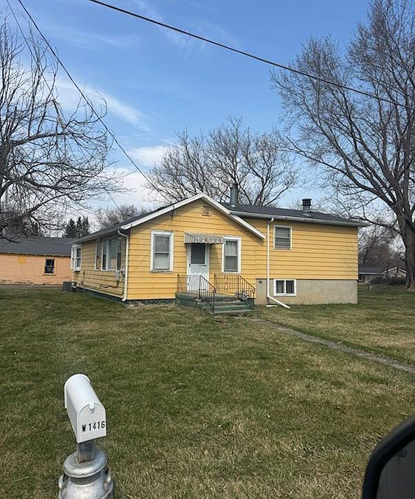 1st image of W1416 Locust ROAD