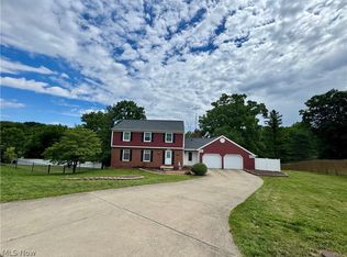 1679 Lakeview Sq NE, Bolivar, OH 44612