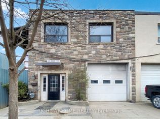 48 Hyde Ave #203, Toronto, ON M6M 1J4