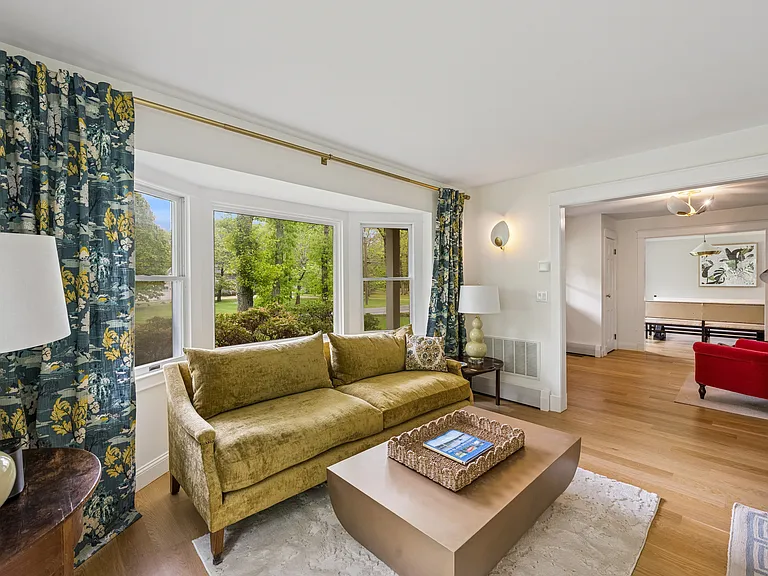 38 Brander Pkwy — Photo 10
