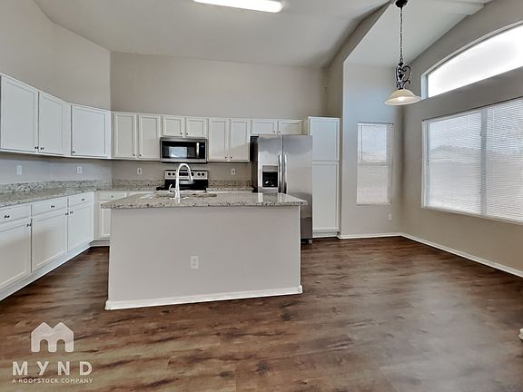 5th image of 6402 W Chickasaw St