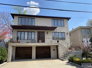 699 Hamilton Ave #1, Ridgefield, NJ 07657