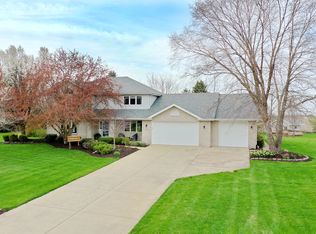 12222 W Donegal Ln, New Lenox, IL 60451