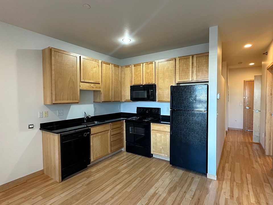 Design of the Smallest Apartment Kitchen