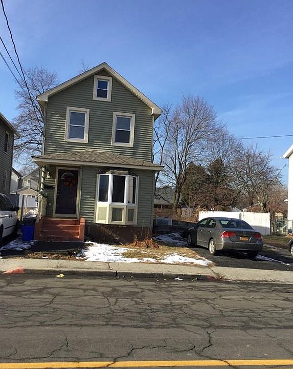 1st image of 55 Benson St