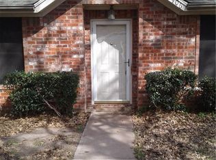 906 Austin Ct, Weatherford, TX 76086