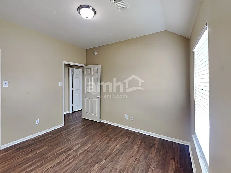 1927 Makenna Ln — Photo 22