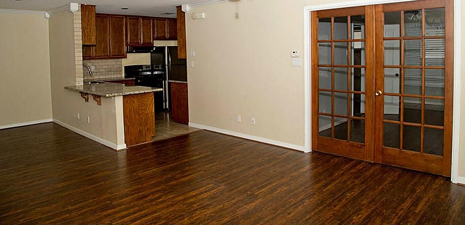 1st image of 6401 Skyline Dr APT 21