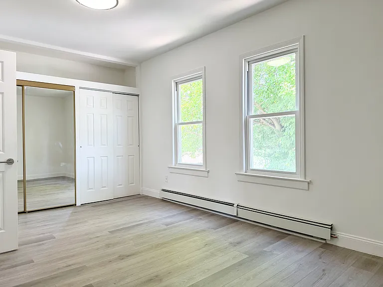 164 Bruckner Ave #2 — Photo 13