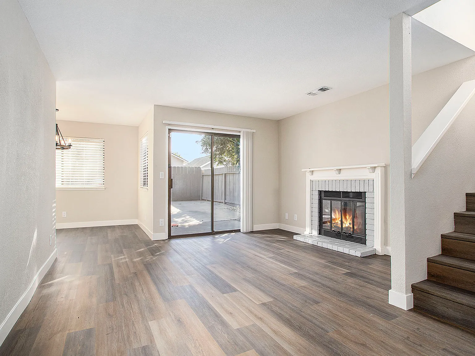 3 bed, 1507 sqft, $2,845 — Photo 3