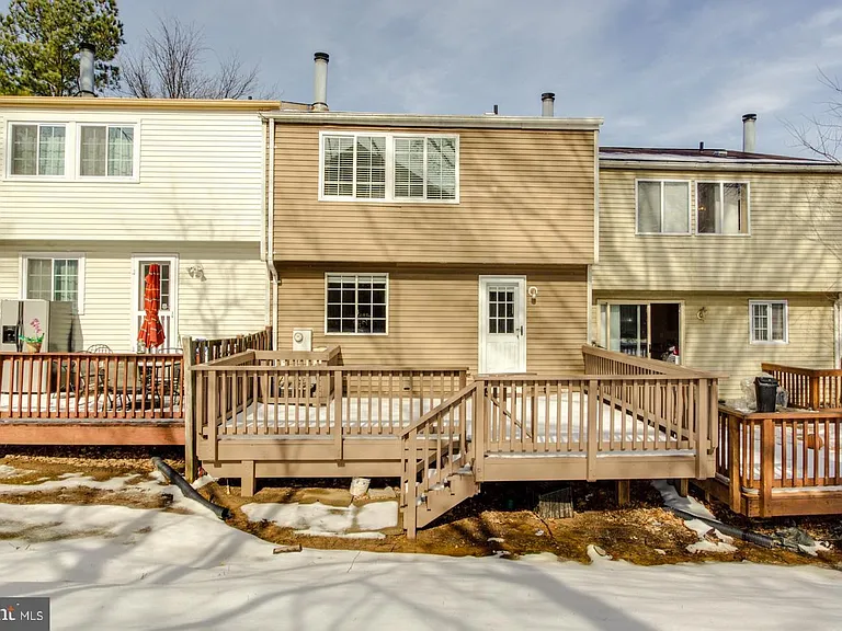 8035 Tyson Oaks Cir — Photo 17