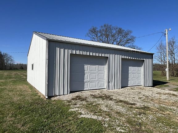 5th image of 15998 Burke Benning Rd