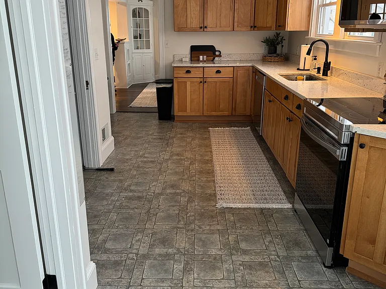 3 Wisteria Ave — Photo 4