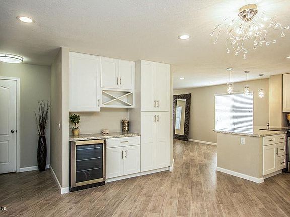 Family room/kitchen nook area