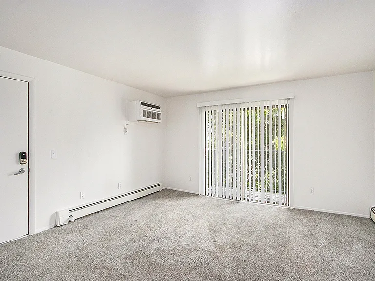 Concord Place Apartments — Photo 11