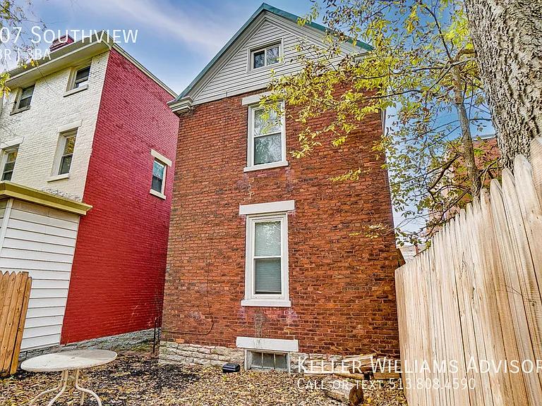 407 Southview Ave — Photo 43
