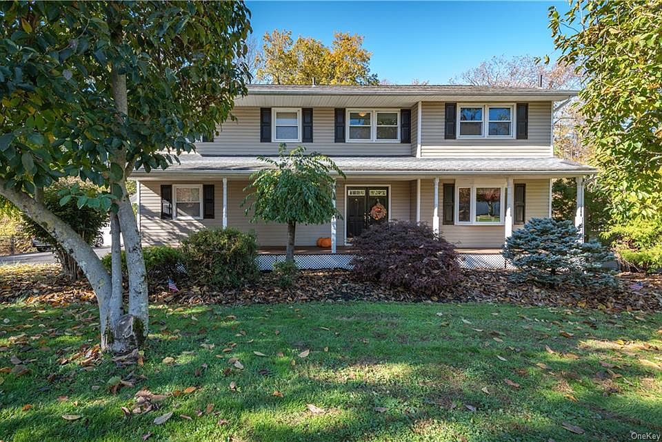 1st image of 4 Preakness Ln