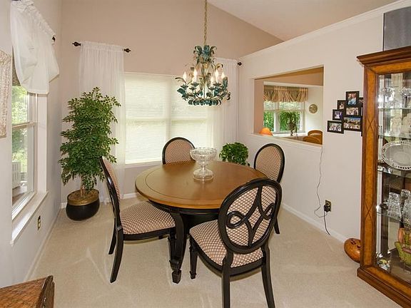 4th image of 6867 Cherry Blossom East Dr