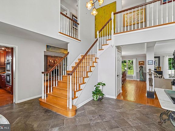 2nd image of 234 Trianon Ln