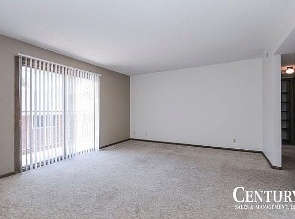 3rd image of 2323 D St APT 2