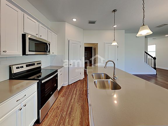 3rd image of 6034 Little Bluff Cir