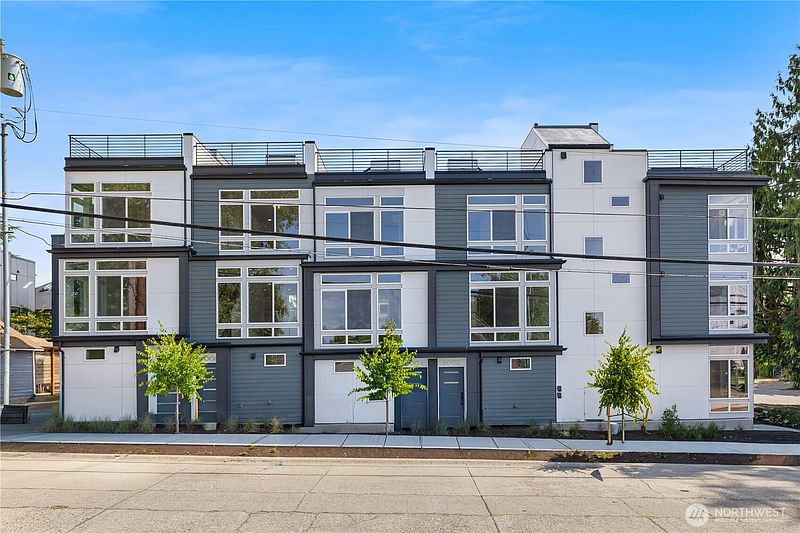2nd image of 6006 26th Avenue NW