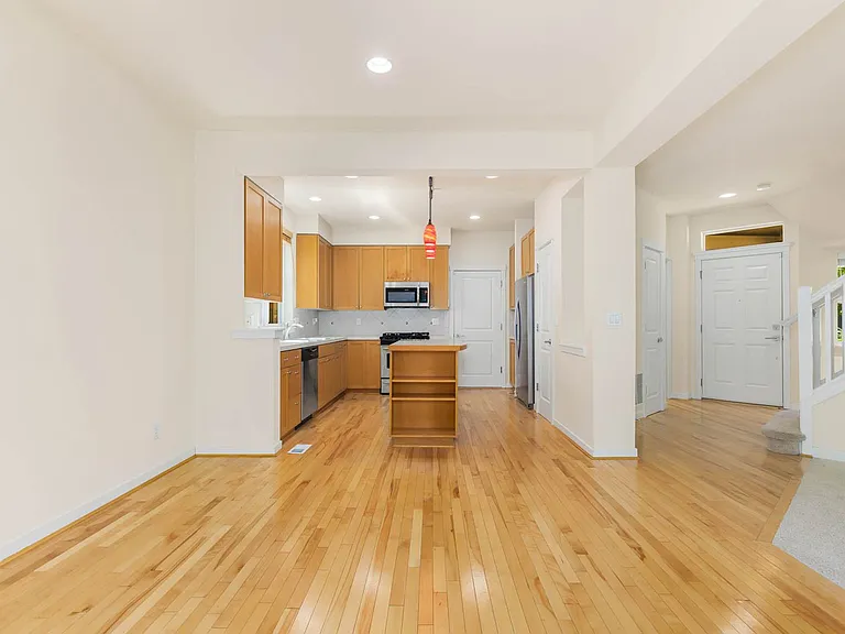 516 Lingering Pine Dr NW — Photo 6
