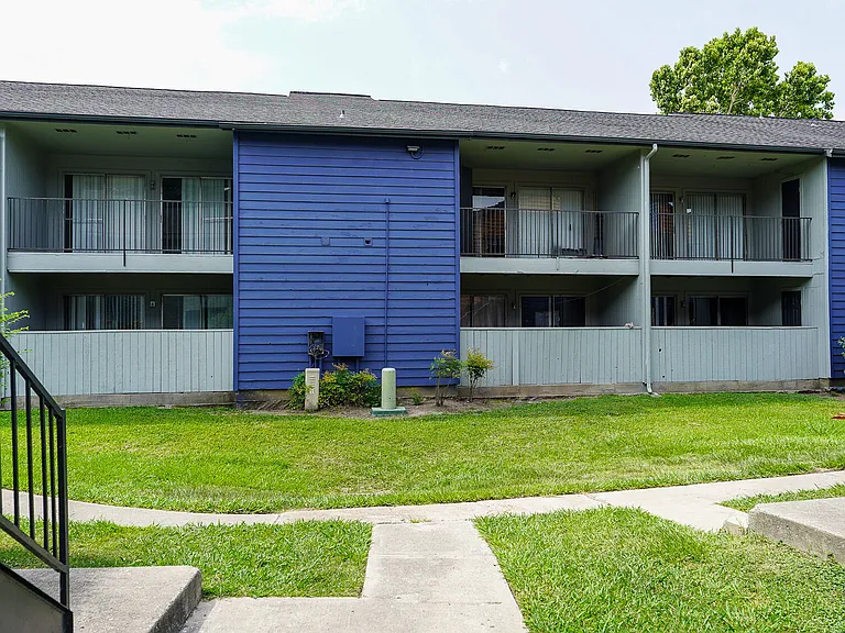 Trenton Place — Photo 13