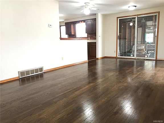 4th image of 51 Dennis Ln