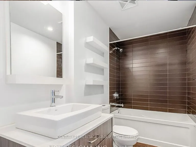 9205 Yonge St #1513 — Photo 4