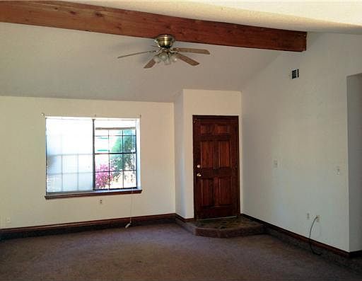 4th image of 4909 Norwood Cres